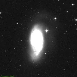 M66 — red-filter image